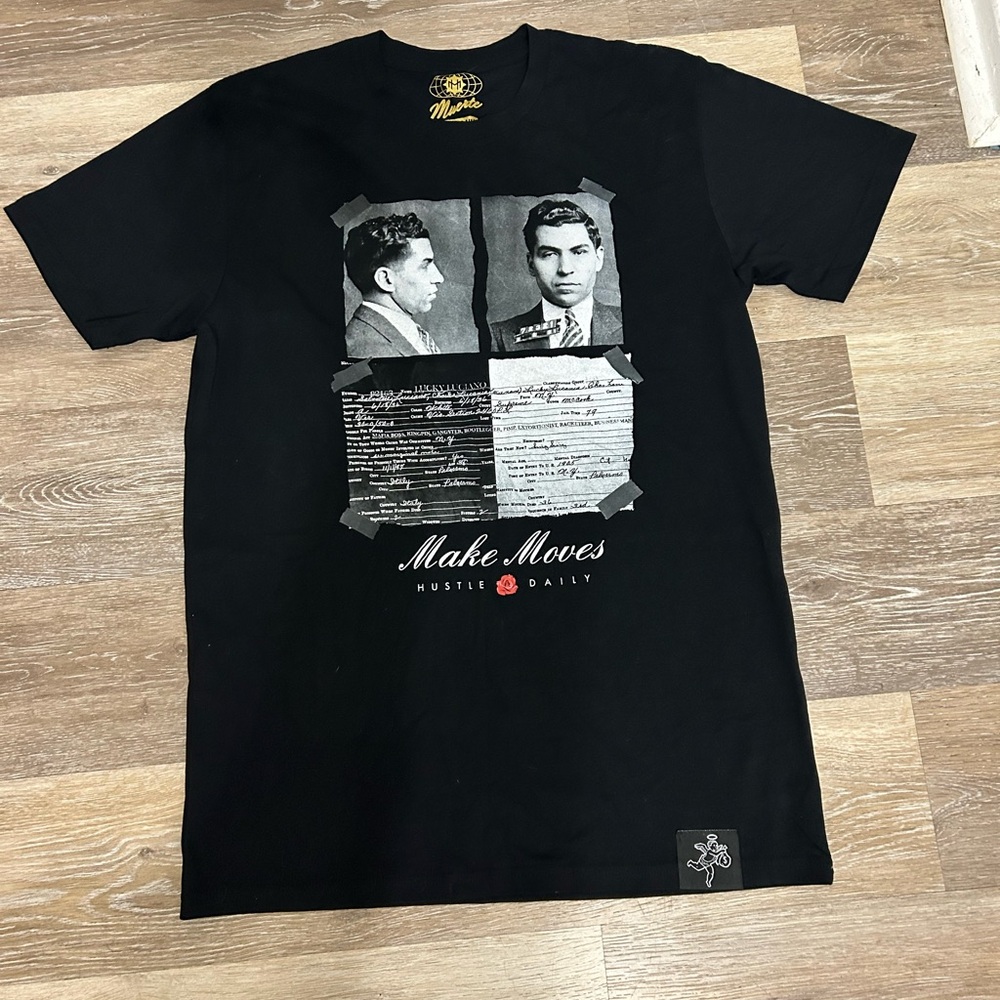 Graphic tee